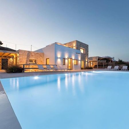 Crystal Blue 4Br With Infinity Pool By Jj Hospitality Villa Parikia  Exterior photo